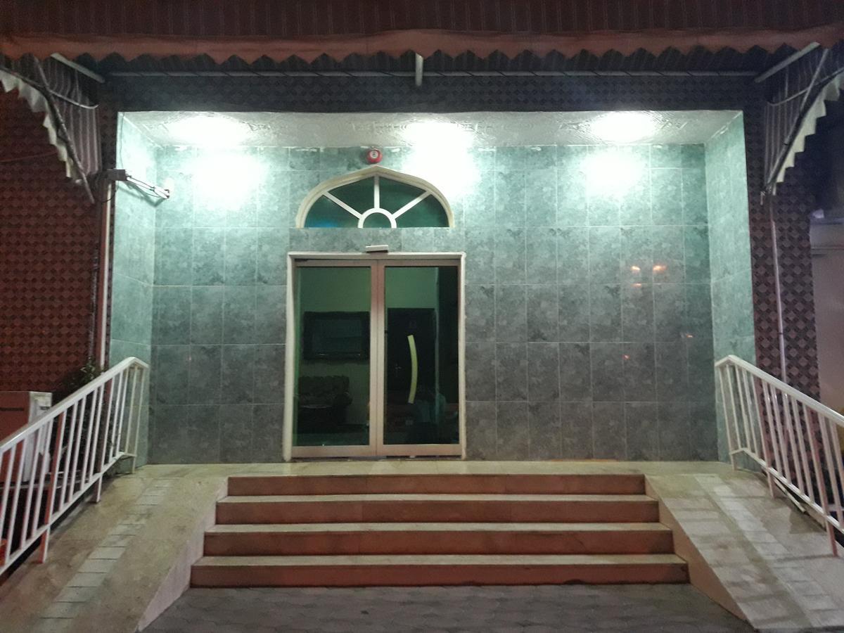 Lake Hotel Mukhi 외부 사진